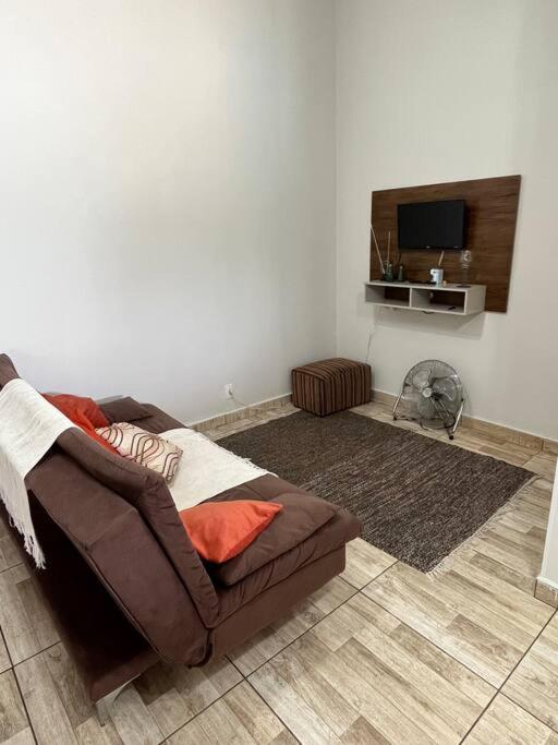 Casa Com Piscina Em Condominio Fechado Águas de Lindóia エクステリア 写真